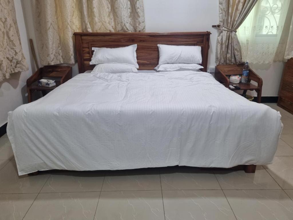 64 Zenj House Luxury Airport B&B Mbweni Εξωτερικό φωτογραφία