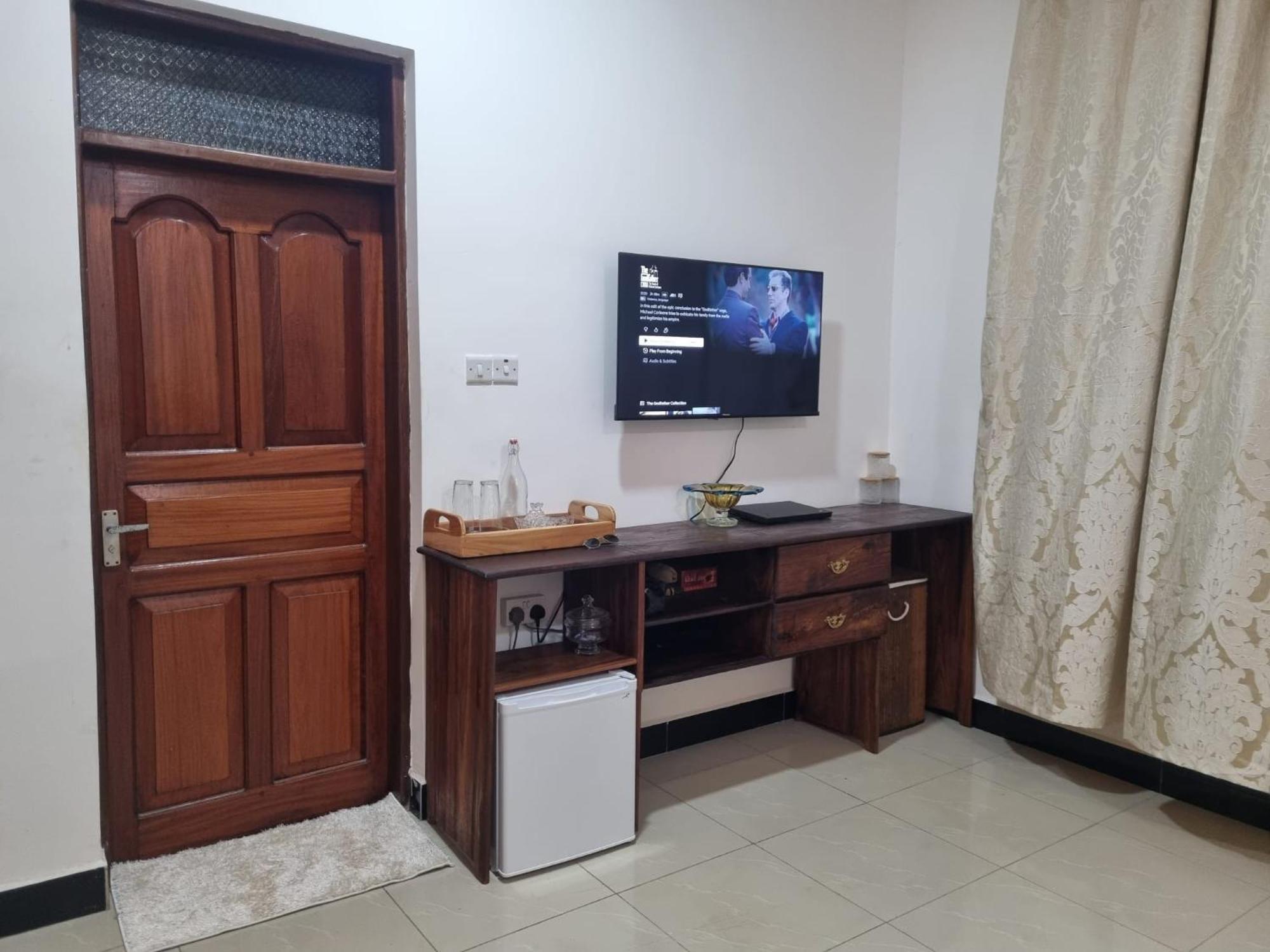 64 Zenj House Luxury Airport B&B Mbweni Εξωτερικό φωτογραφία