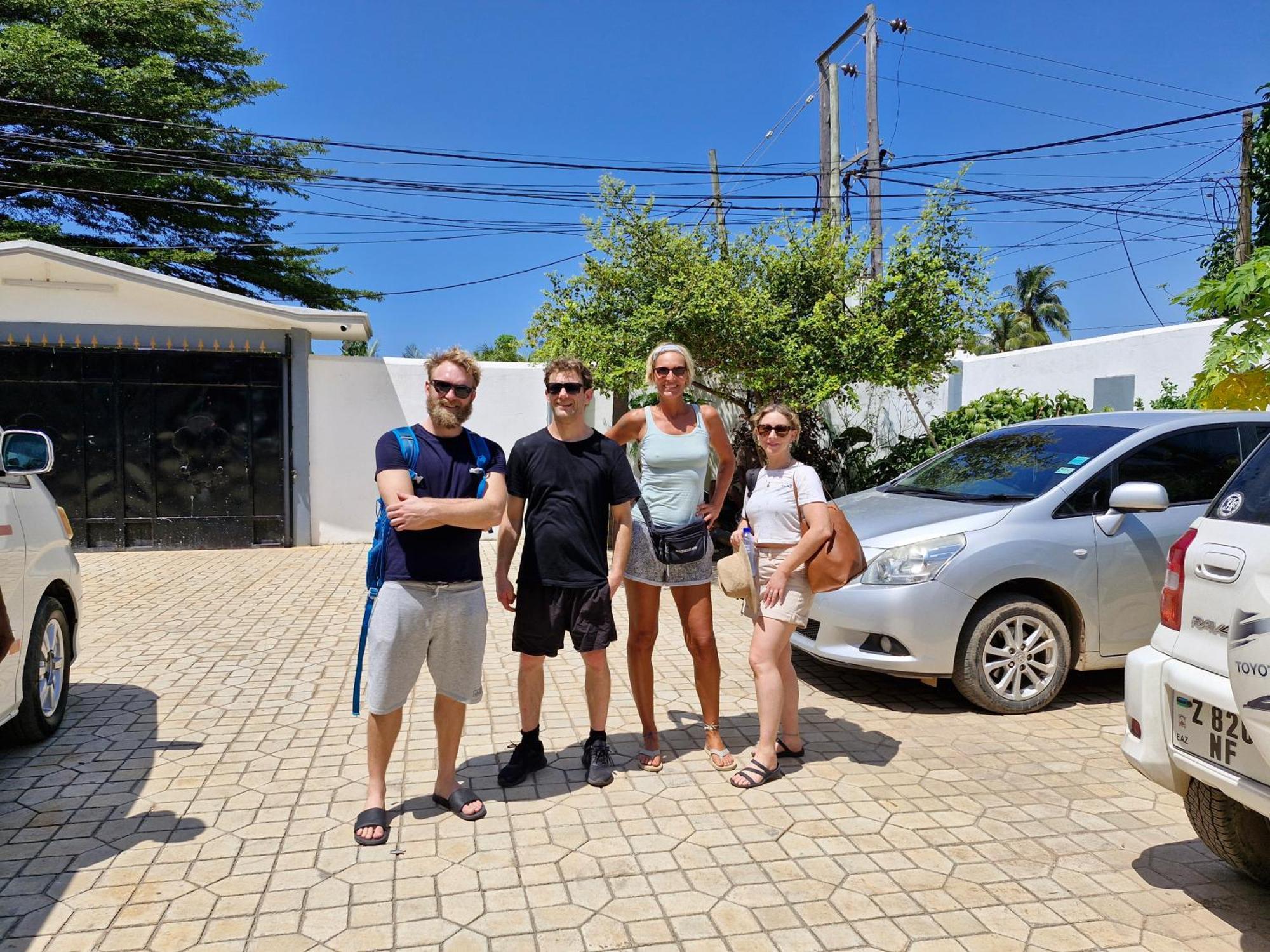 64 Zenj House Luxury Airport B&B Mbweni Εξωτερικό φωτογραφία