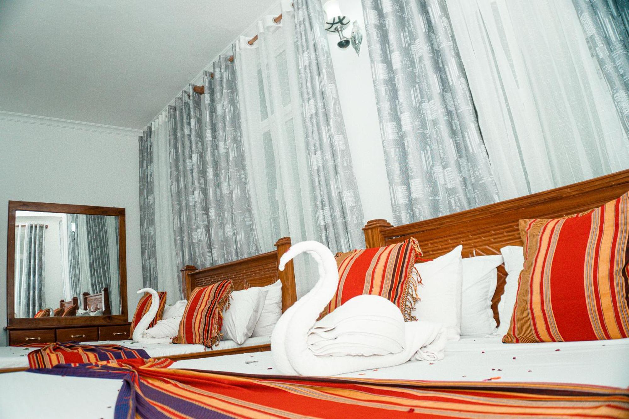 64 Zenj House Luxury Airport B&B Mbweni Εξωτερικό φωτογραφία