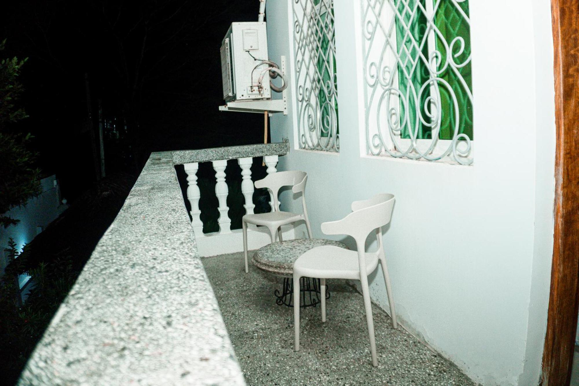 64 Zenj House Luxury Airport B&B Mbweni Εξωτερικό φωτογραφία