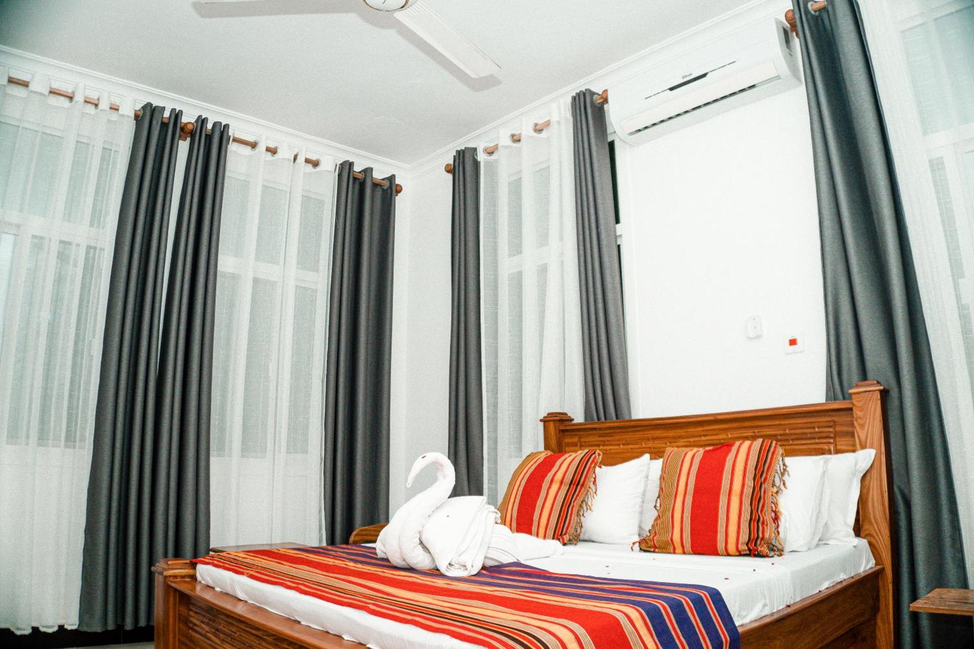 64 Zenj House Luxury Airport B&B Mbweni Εξωτερικό φωτογραφία