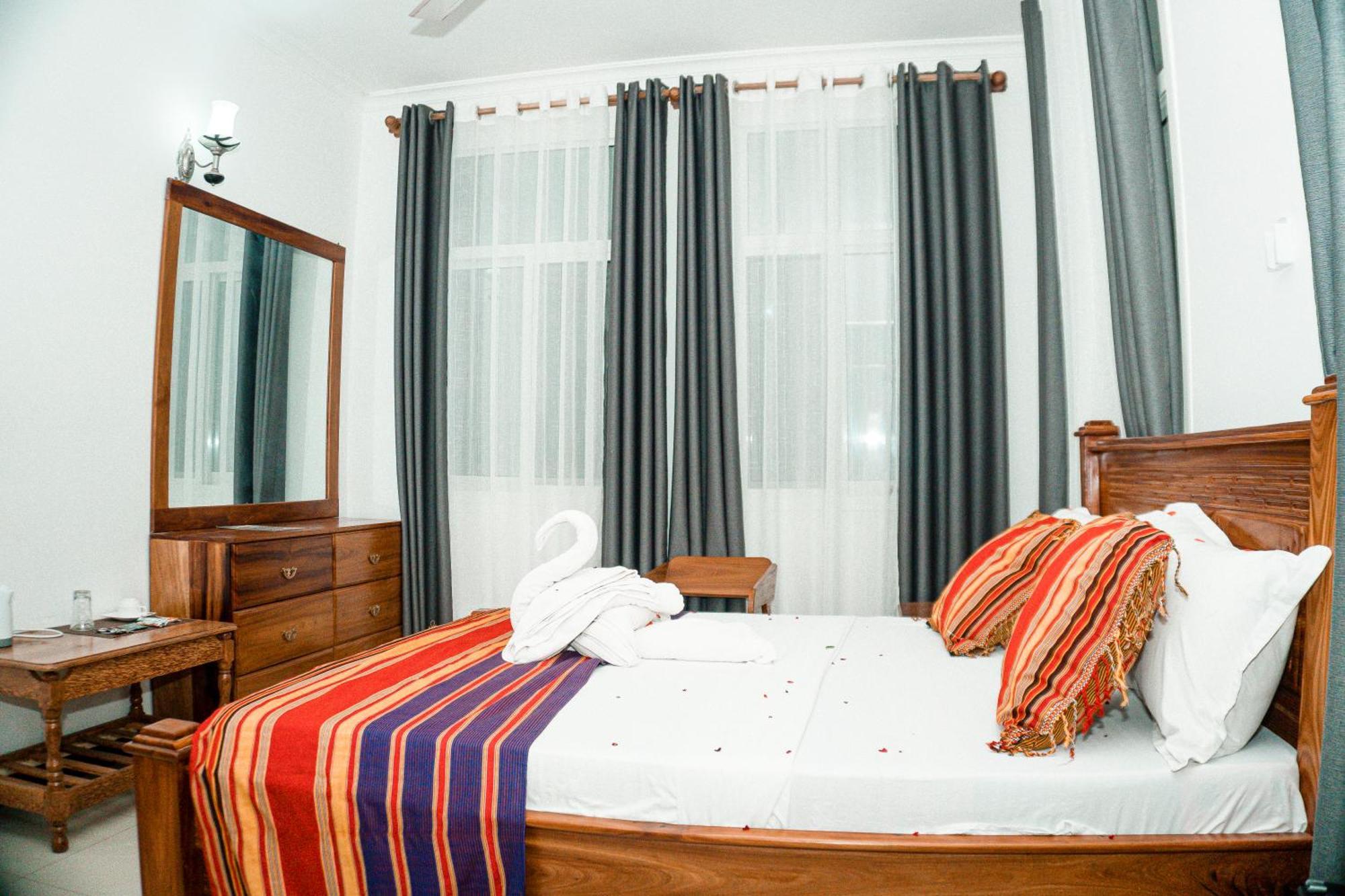 64 Zenj House Luxury Airport B&B Mbweni Εξωτερικό φωτογραφία