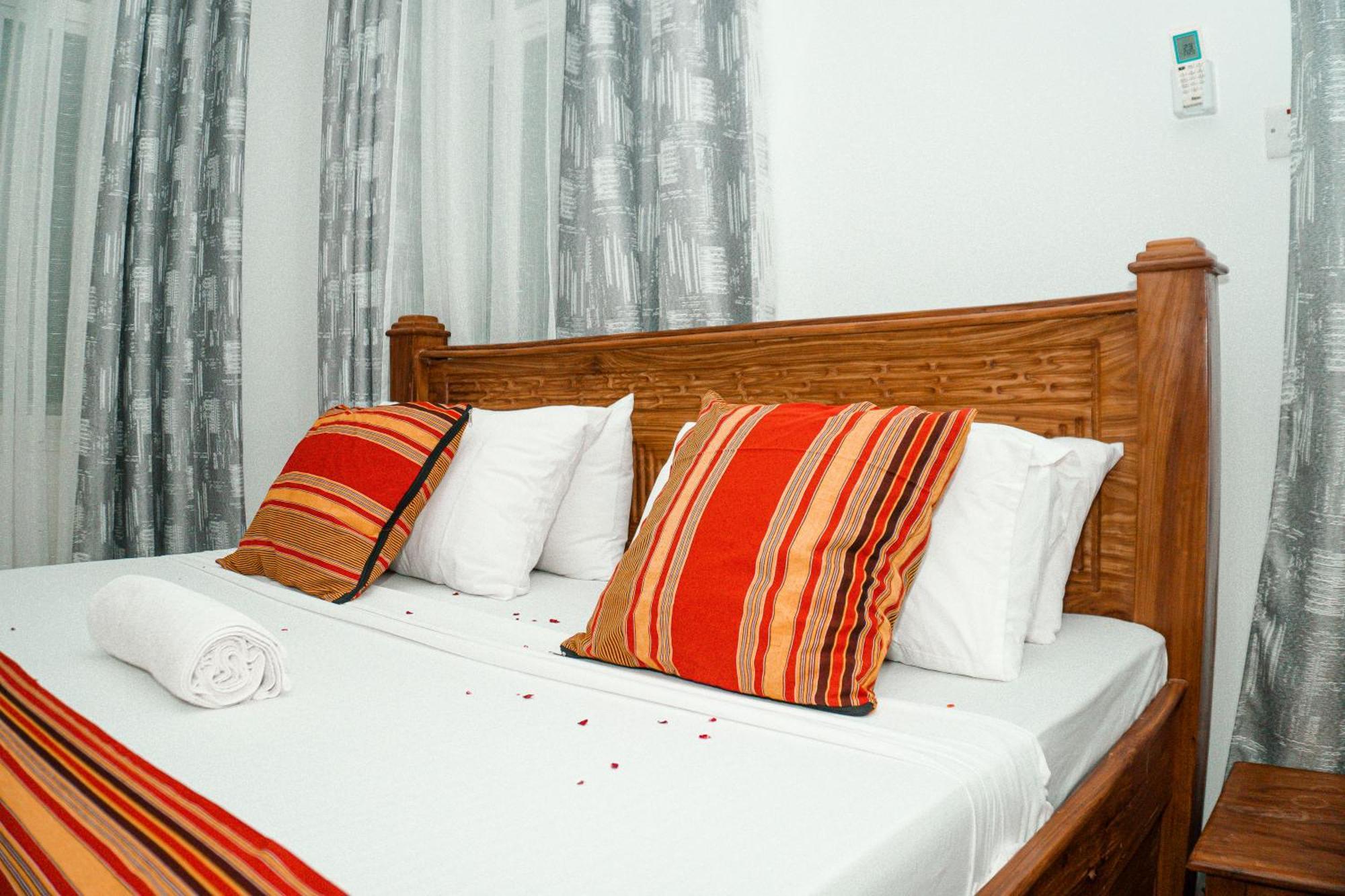 64 Zenj House Luxury Airport B&B Mbweni Εξωτερικό φωτογραφία