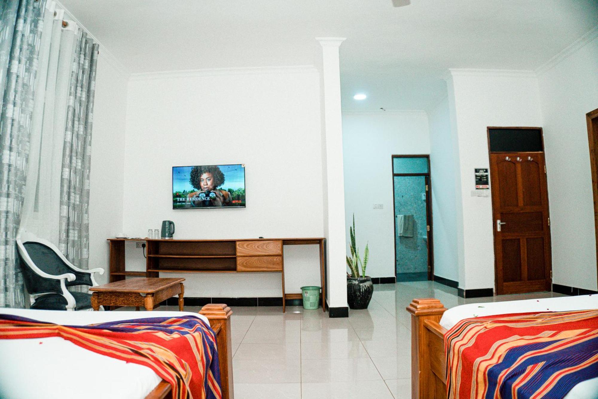 64 Zenj House Luxury Airport B&B Mbweni Εξωτερικό φωτογραφία