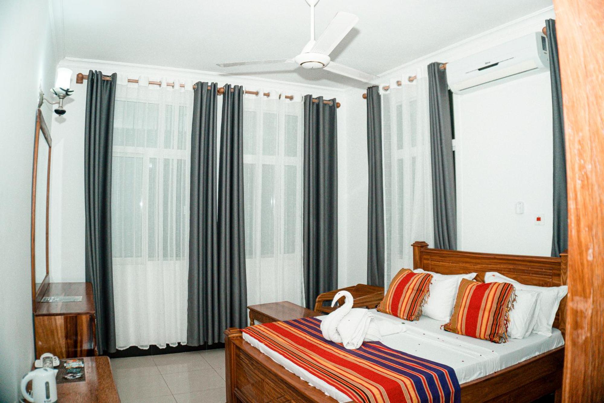 64 Zenj House Luxury Airport B&B Mbweni Εξωτερικό φωτογραφία