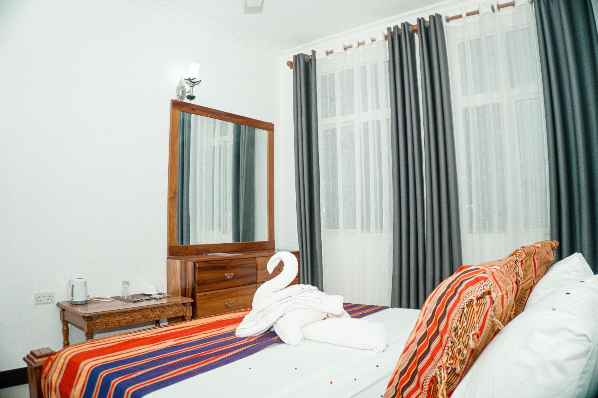64 Zenj House Luxury Airport B&B Mbweni Εξωτερικό φωτογραφία