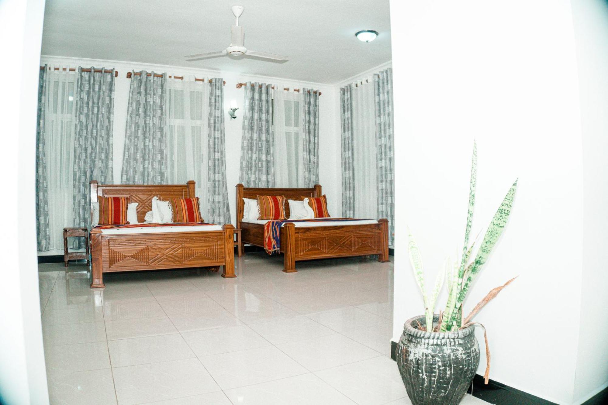 64 Zenj House Luxury Airport B&B Mbweni Εξωτερικό φωτογραφία