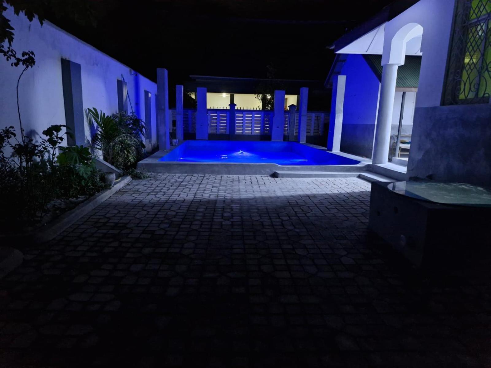 64 Zenj House Luxury Airport B&B Mbweni Εξωτερικό φωτογραφία